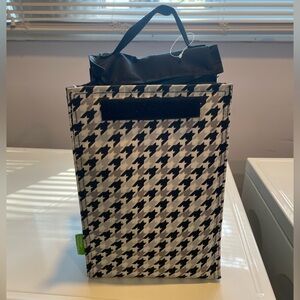 FREE ADD ON. - Velcro Lunch bag